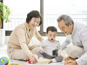 中 노인, 자녀에게 ‘손주 돌봄비’(带孙费) 19만 위안 지급하도록 기소해