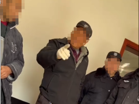 업주 단체방에서 부동산관리회사에 대해 불만을 말했다고 경비들이 찾아와 뺨을 때렸다?! 경찰 수사에 개입