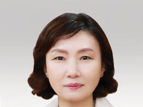   '교육은 속도가 아니라 방향이다', 광저우한국학교 박귀자 교장선생님