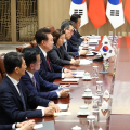 한중 '외교안보대화' 신설…문화·관광 포함 FTA 2단계 협상재개